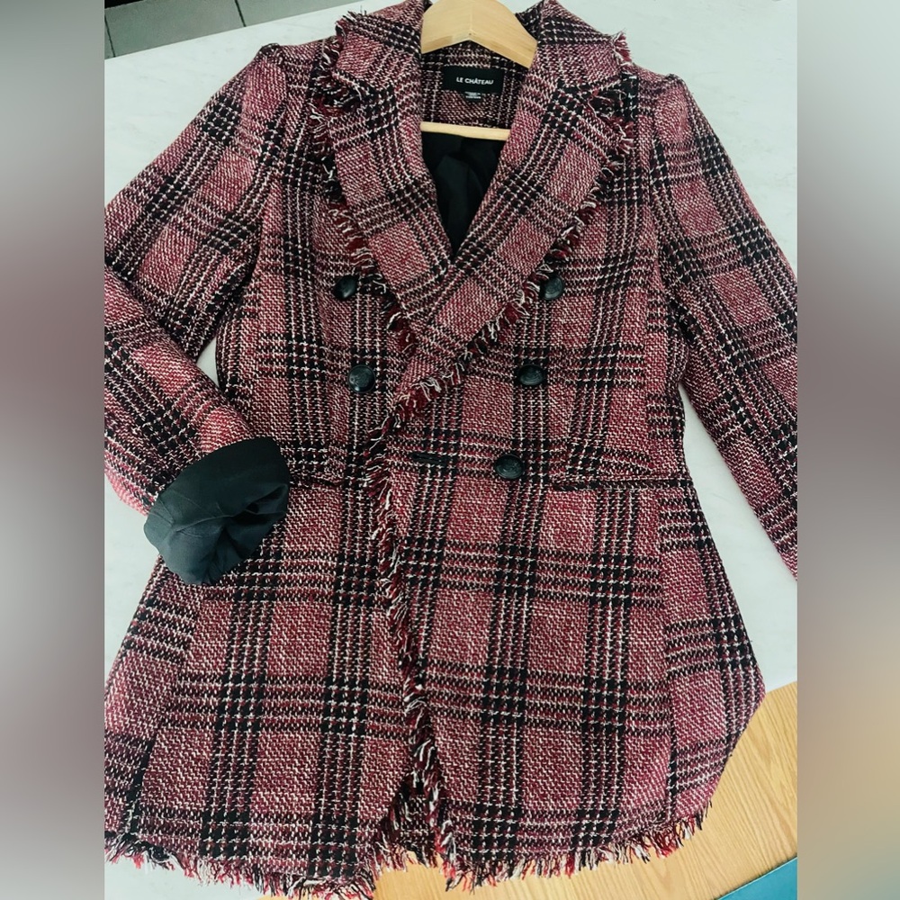 Le Château Burgundy and Black Tweed Blazer